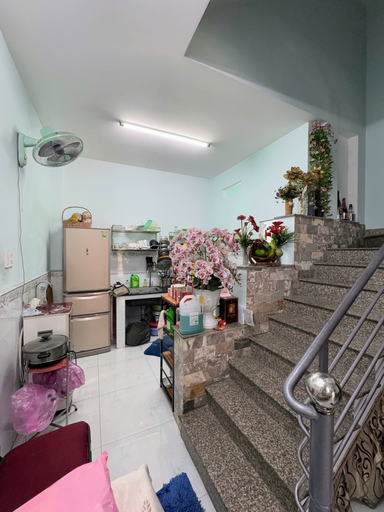 MẶT TIỀN VỪA Ở VỪA KINH DOANH, NGAY GÒ XOÀI, NHÀ 3 TẦNG, 50M2, SỔ ĐẸP PHÁP LÝ CHUẨN GIÁ NHỈNH 3 TỶ - Ảnh 1